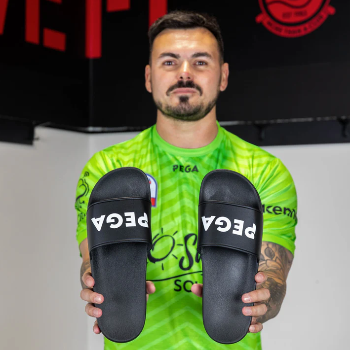 Grip Socks Bundle - 4 Pairs + 2 Free Pairs & Slides